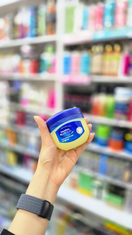 قیمت Vaseline Original بلو Blue Seal | وازلین مرطوبکننده اورجینال بدون بو برای پوست حساس