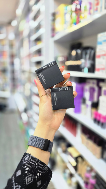 سایه تکی نوت براق luminous silk eye shadow