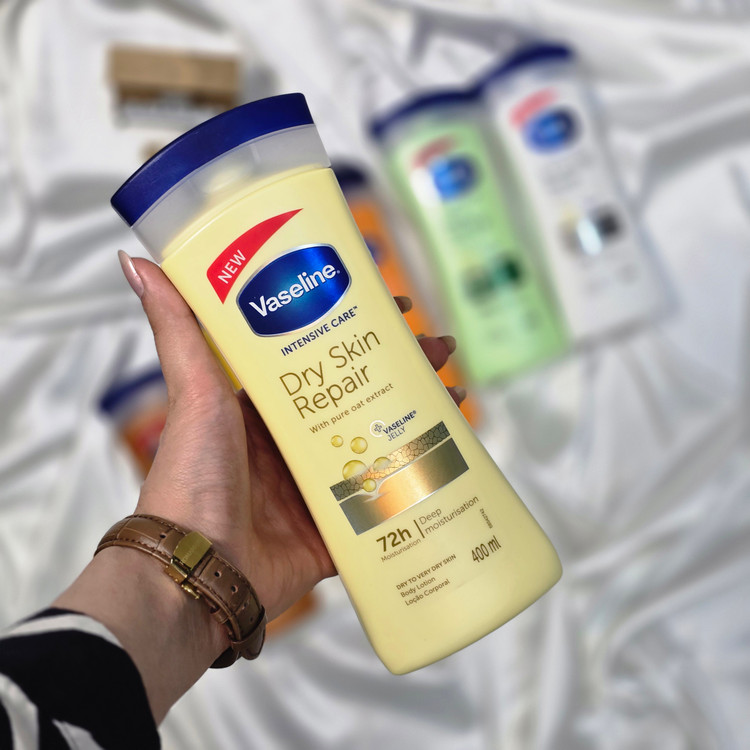 وازلین کرم – Vaseline Cocoa Glow: حاوی کوکو باتر، لطافت و درخشندگی – cocoa butter glow lotion
