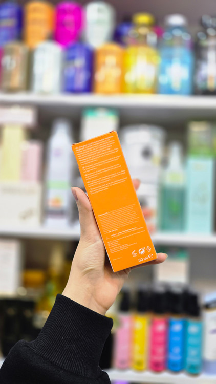 خرید کرم مرطوبکننده و آبرسان نوتروژینا | Neutrogena Moisturizing Cream برای پوست مستعد لک و آکنه