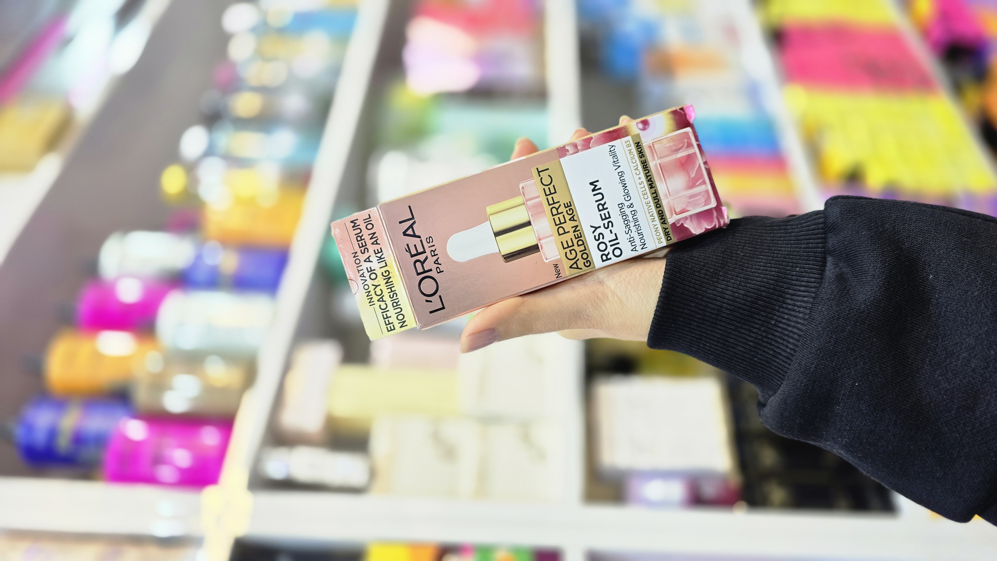 خرید سرم ضد لک و تیرگی لورآل ایج پرفکت | L’Oréal Age Perfect Serum برای پوست روشن و یکنواخت