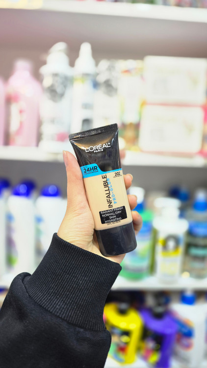 کرم پودر آبرسان لورآل اینفالیبل | Best foundation for dry skin با ماندگاری 24 ساعته