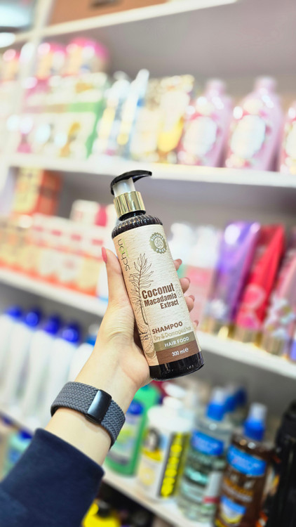 شامپو شون نارگیل | Schon Coconut Shampoo آبرسان و مغذی برای مو نرم و درخشان