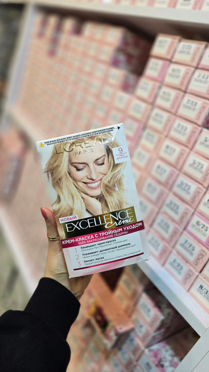 رنگ مو لورآل بلوند خیلی روشن 9.00 | L'Oréal Very Light Blonde 9.00 Hair Dye