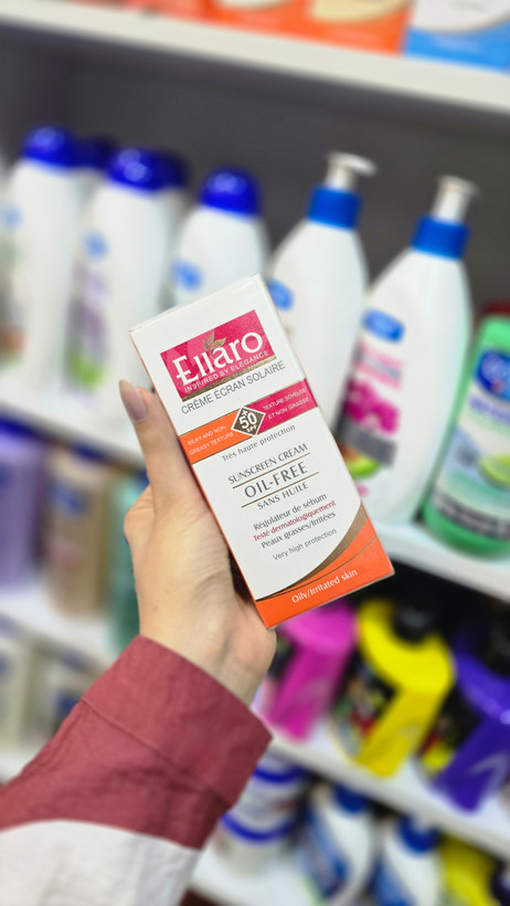 ضد آفتاب الارو بی رنگ فاقد چربی SPF50 مخصوص پوست چرب Ellaro Oil Free Sunscreen مات و سبک