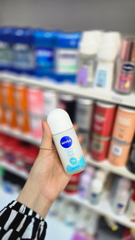 NIVEA Dry Fresh Roll On Deodorant