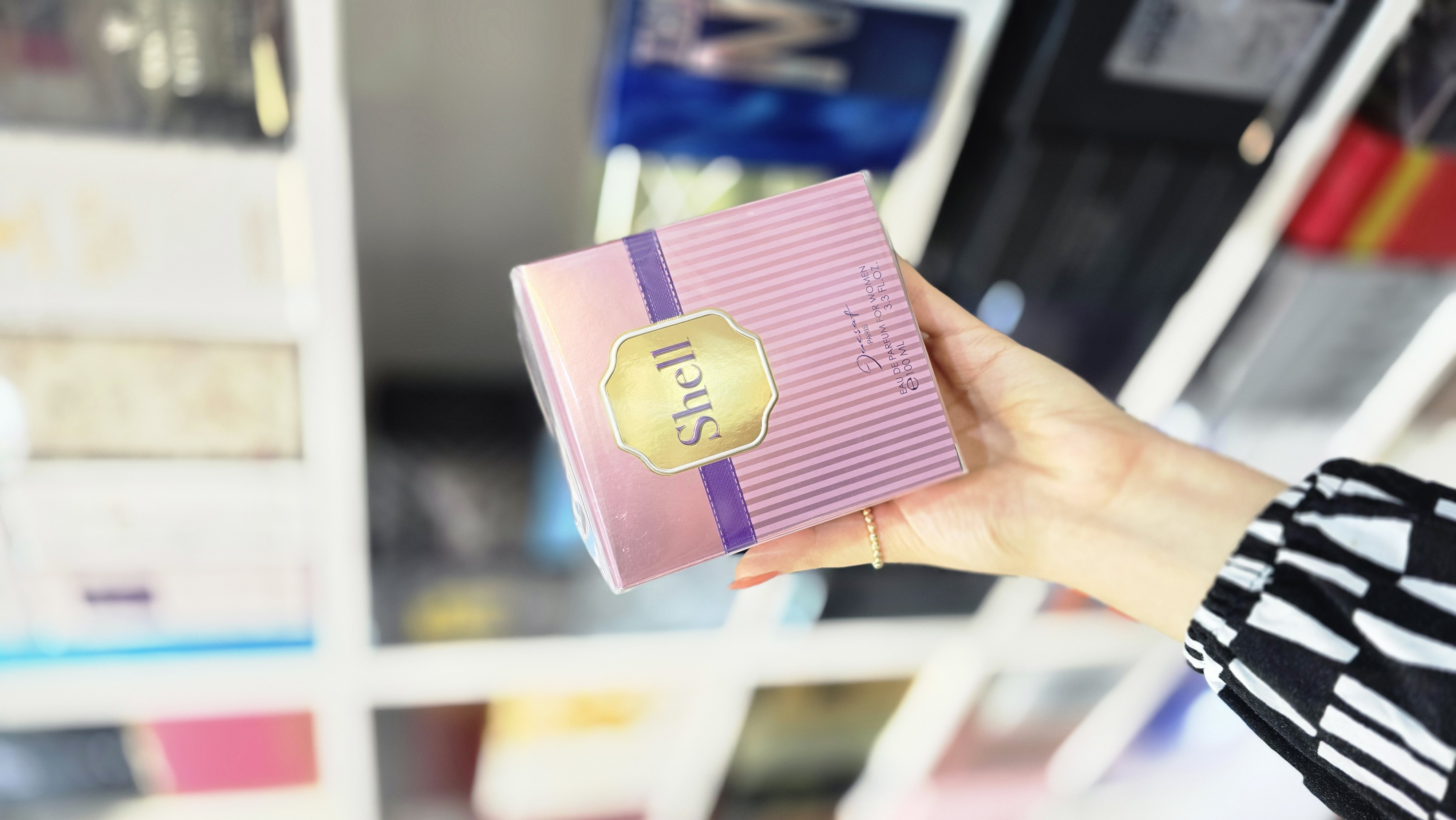 عطر زنانه Shell ژک ساف 100 میل با جعبه صورتی راهراه | خرید عطر زنانه شیرین Shell ژک ساف با رایحه ملایم