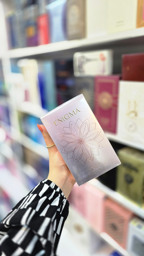 عطر زنانه Enigma ژک ساف 100 میل با بستهبندی نقرهای‑بنفش | خرید عطر زنانه انیگما ژک ساف با رایحه دلانگیز گلی‑میوهای