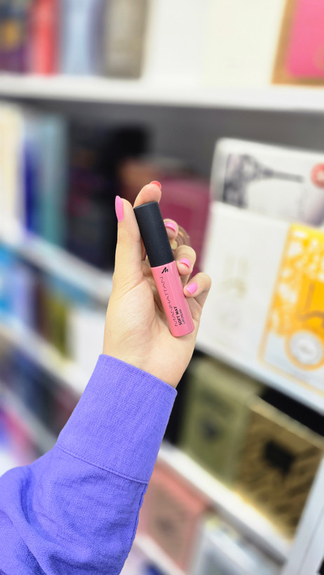 قیمت رژ لب مایع Manhattan Matte Lip Cream اورجینال