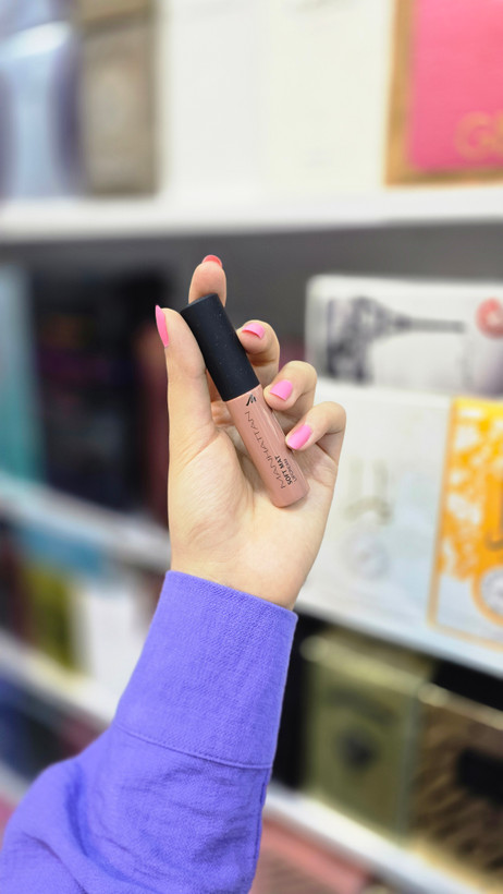 رژ لب مایع مات منهتن Matte Lip Cream رنگ نود