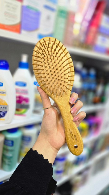 Royal Star Wooden Paddle Hair Brush | برس چوبی بیضی رویال استار مدل Classic Bamboo با دندانههای چوبی سرگرد